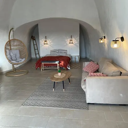 Logement Troglodyte Tout Confort 42 Min Tgv Paris Naveil Exterior photo